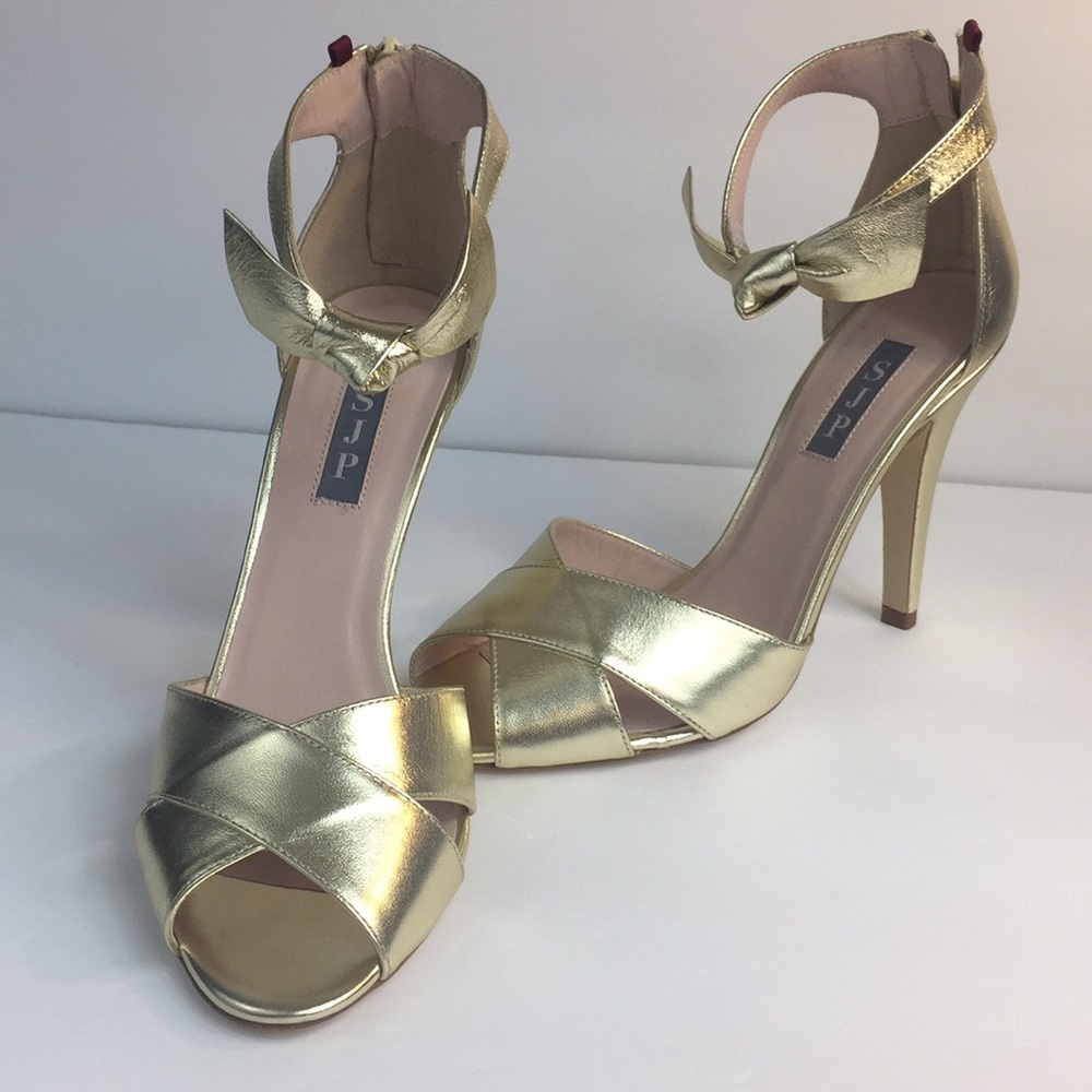 New SJP by Sarah Jessica Parker Buckingham heels - Picture 4 of 8